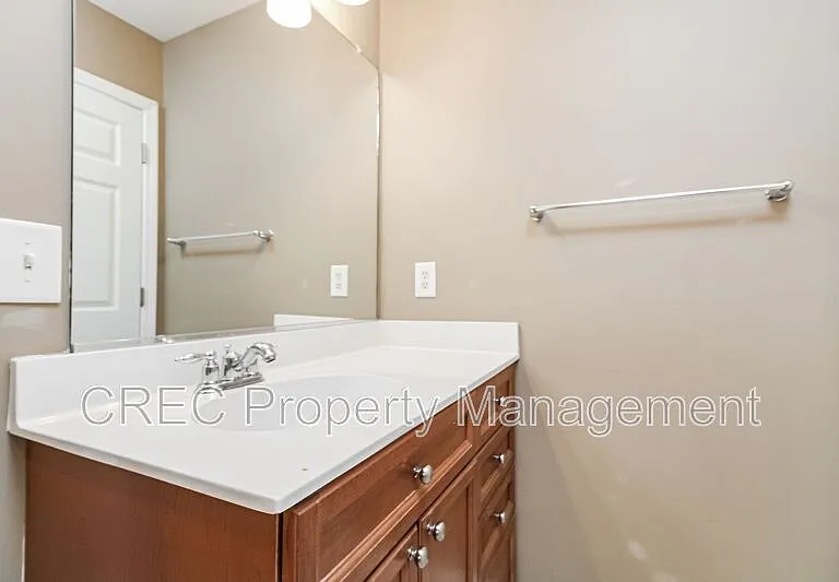 3533 Claremont St — Photo 14