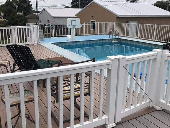 5th image of 202 Highland Dr