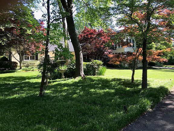 2nd image of 3222 Old Mill Trce SE