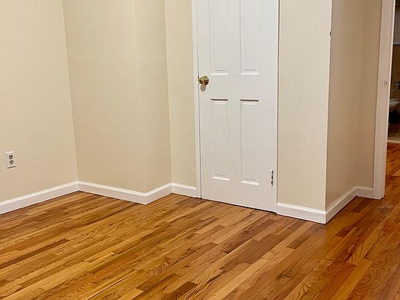 5th image of 12 Hardy Pl #1