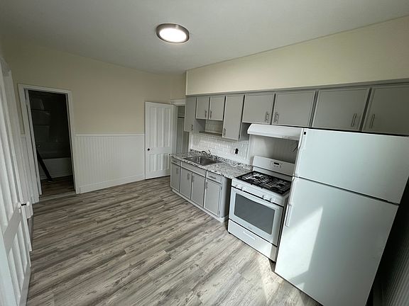 3rd image of 54 N Main St #4