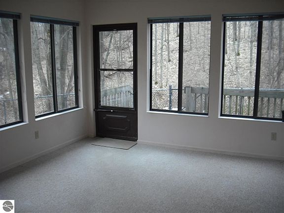 4th image of 13330 S Partridge Run Dr