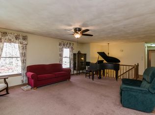 109 James Dr, Troy, IL 62294