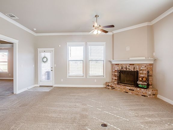2nd image of 2905 Urbana Ave