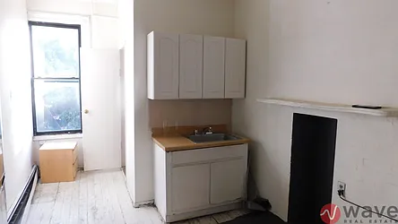 Rented by Wave Real Estate Group