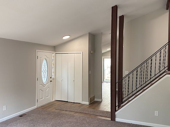 4th image of 2914 Villa Loma Dr