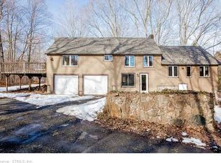 1720 Little Meadow Rd, Guilford, CT 06437