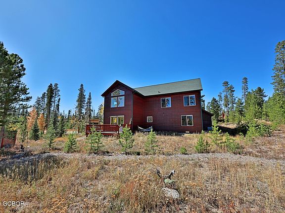 4th image of 464 Oak Ln
