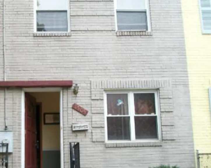 1505 1st St SW — Photo 1