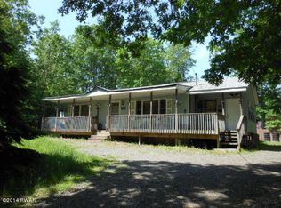 228 Sunrise Dr, Milford, PA 18337
