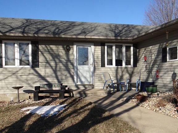 2nd image of 443 Countryside Dr