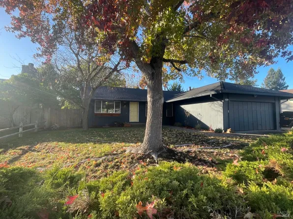 565 N Lydia Court, Rohnert Park, CA 94928