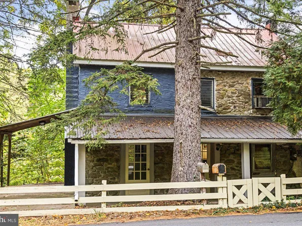 165 Woodchoppertown Rd, Boyertown, PA 19512