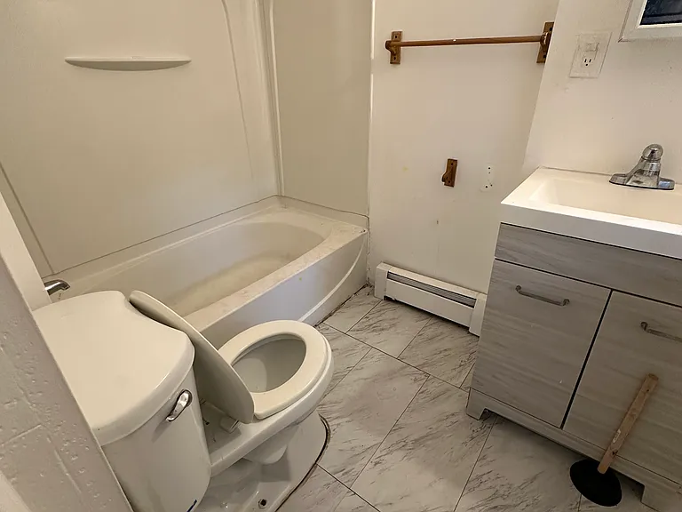 905 Park St #B2 — Photo 7