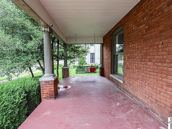 5th image of 1912 Jefferson St
