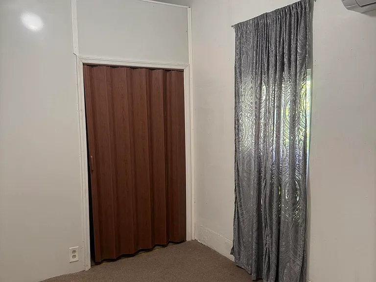 946 Spearing St — Photo 14