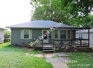114 SW Taylor St, Topeka, KS 66603