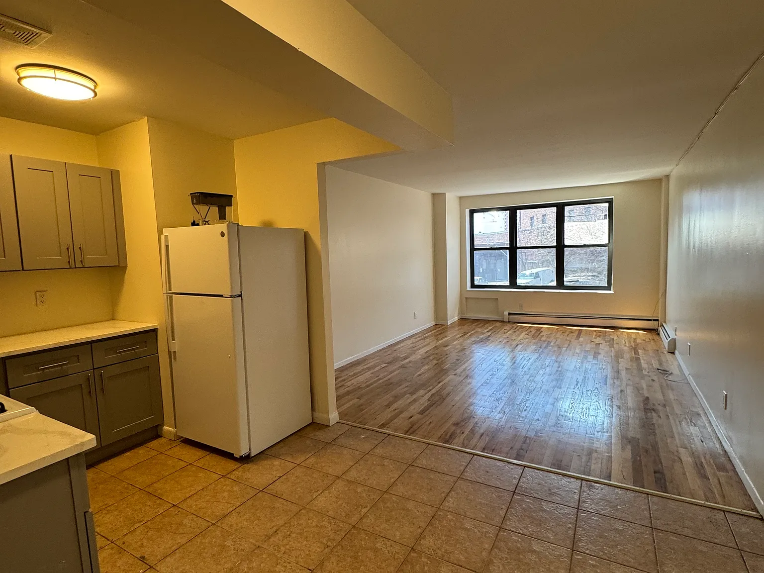 10-11 Nameoke Street — Photo 1