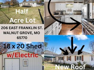206 E Franklin St, Walnut Grove, MO 65770