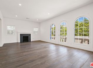 807 N Croft Ave, Los Angeles, CA 90069