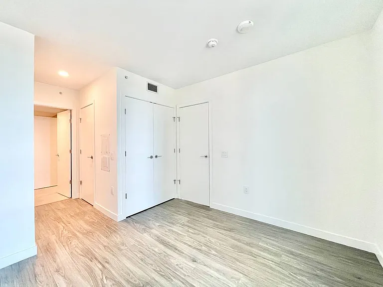 2135 Springer Ave #905 — Photo 4