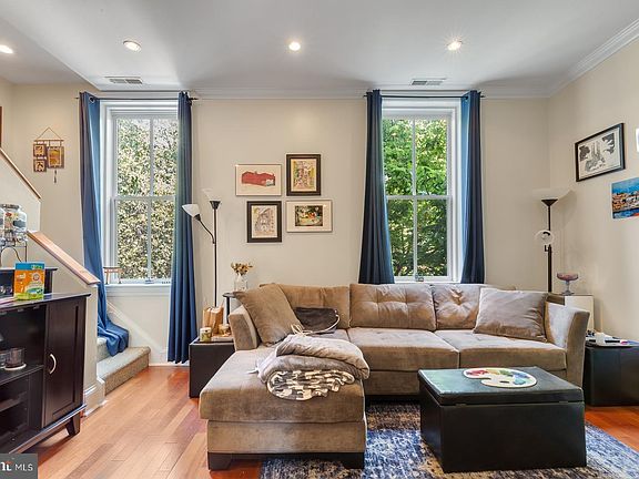 3rd image of 1704 Wallace St APT 201