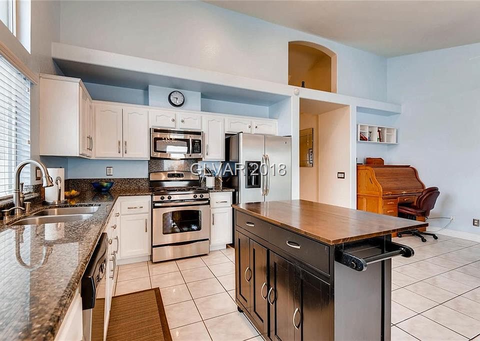 2nd image of 1833 Glory Creek Dr