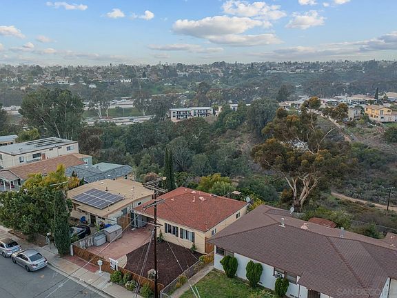 5th image of 4008 Manzanita Dr