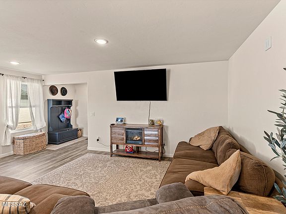 5th image of 1591 W Cottonwood Canyon Dr