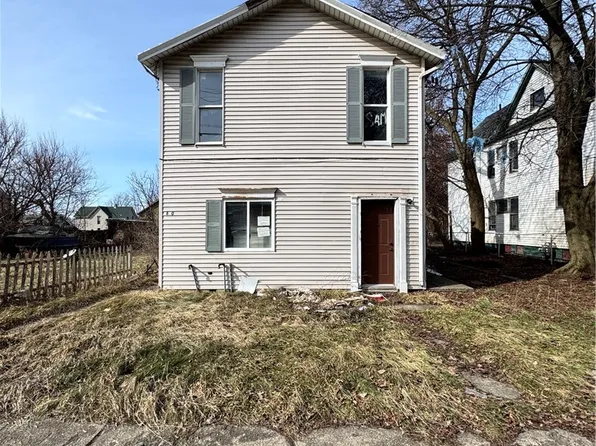 820 E 21st St, Erie, PA 16503