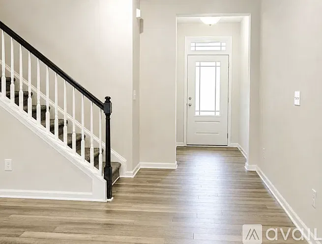3 bed, 2.5 bath, 1742 sqft, $2,030 — Photo 3