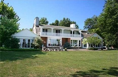 4th image of 2324 S Shore Dr