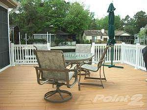WATERFRONT DECK