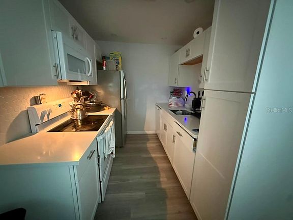 4th image of 1402 4TH AVENUE NE