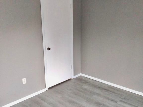 4th image of 920 Chippewah Dr #C1