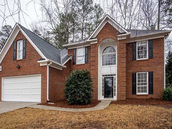 2nd image of 1047 Chippendale Trl