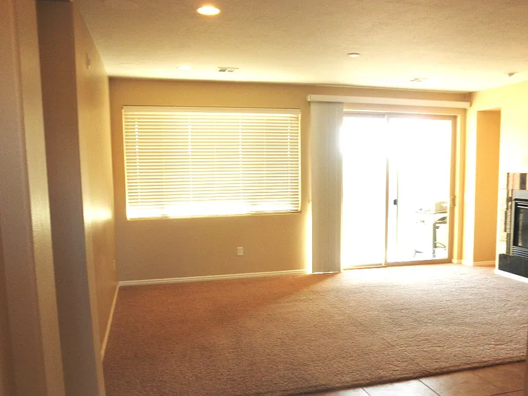 Living room_12022019