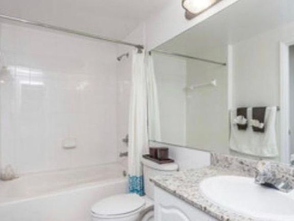 3rd image of 7070 NW 179th St