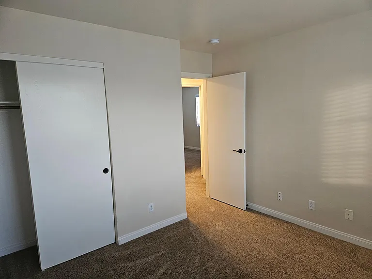 2418 Paradise Isle Ave — Photo 17