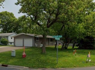 2056 Stowe Ave, Arden Hills, MN 55112