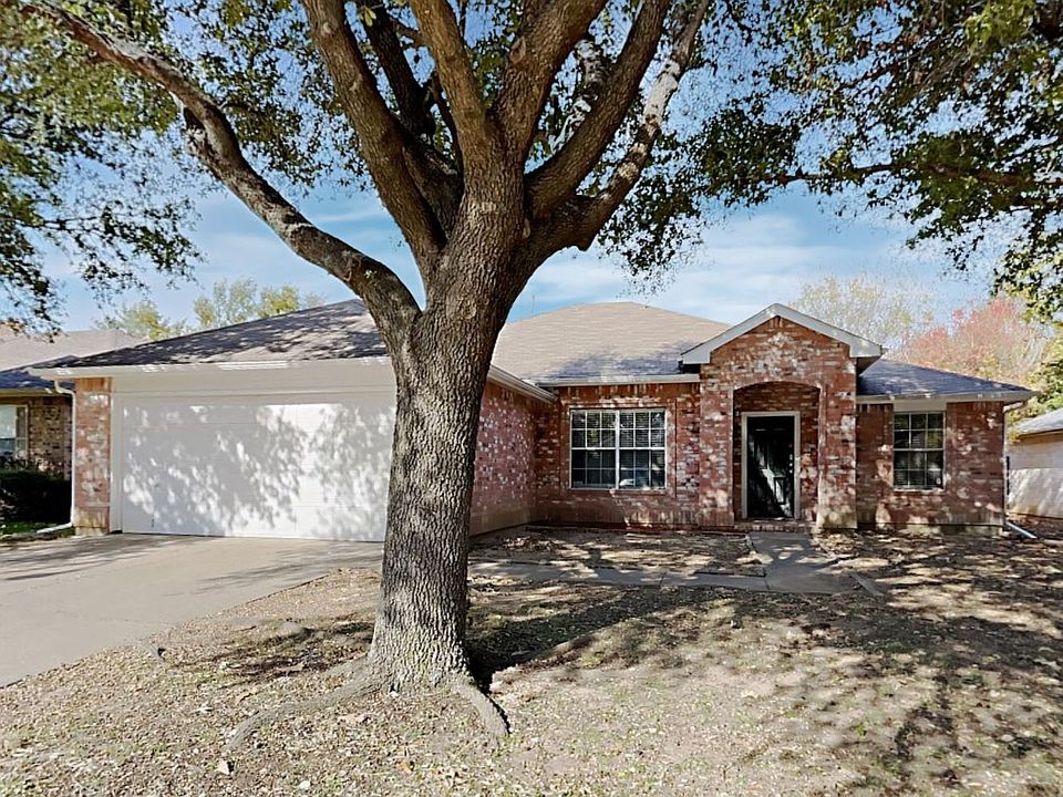 1st image of 928 Silver Streak Dr