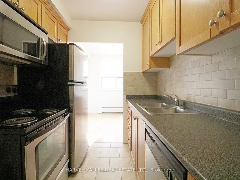 1751 Victoria Park Ave #303 — Photo 9