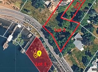 12391 Lakeshore Dr, Clearlake Park, CA 95424