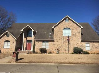 1500 Foxwood Dr, Jacksonville, AR 72076