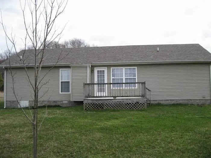 Back view of Home - Challenge Dr