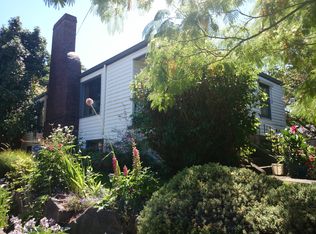 8100 35th Ave SW, Seattle, WA 98126