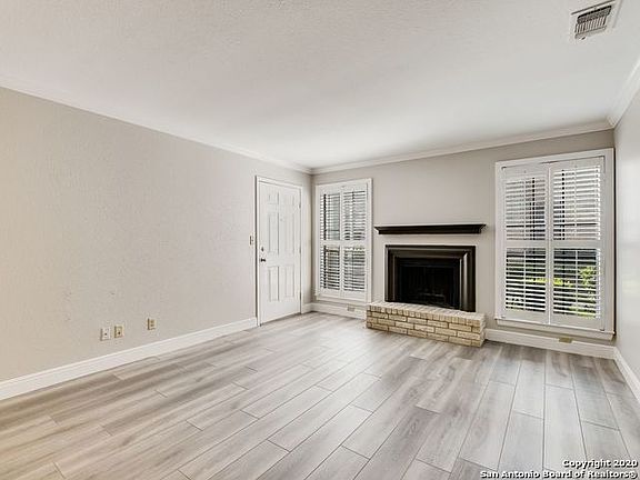 2nd image of 2611 Eisenhauer Rd #505