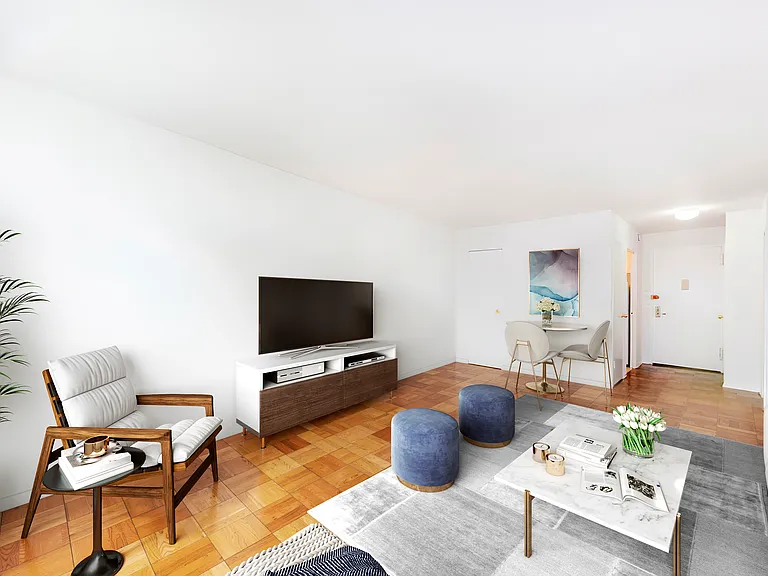 225 E 36th St #5H — Photo 3