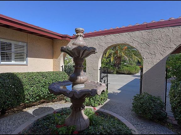 3rd image of 1356 Hookridge Dr