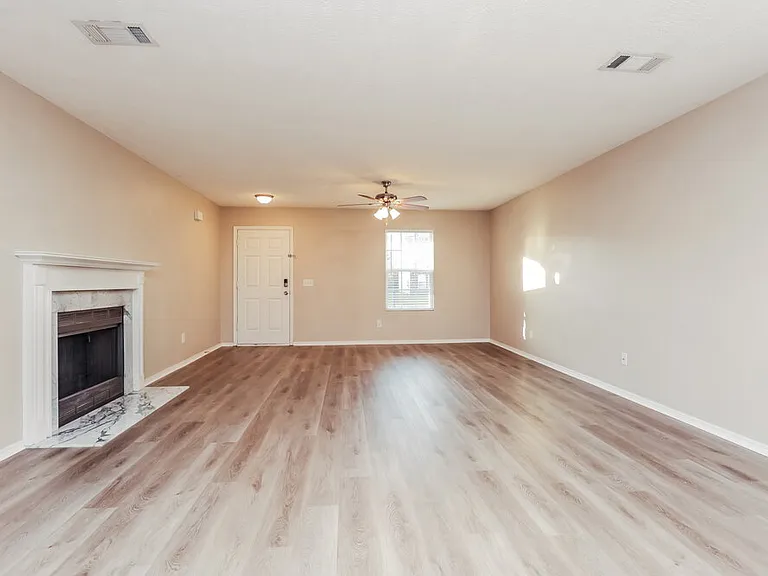 5221 Sunsail Dr — Photo 4